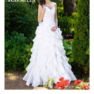 Платье свадебное новое из коллекции весна 2015