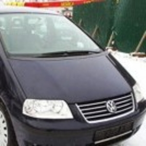 Продам Volkswagen Sharan черный,  2004 г.в.,  1, 9 л,  дизель,  торг