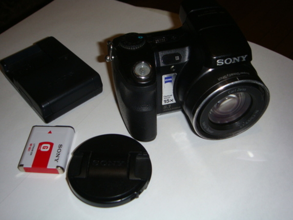 Фотоаппарат Sony CyberShot DSC-H7