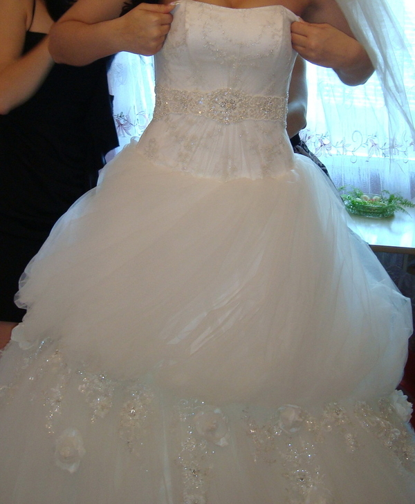 Продам элегантное свадебное платье от Lady White 3